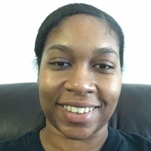 Meet your Posher, Latasha